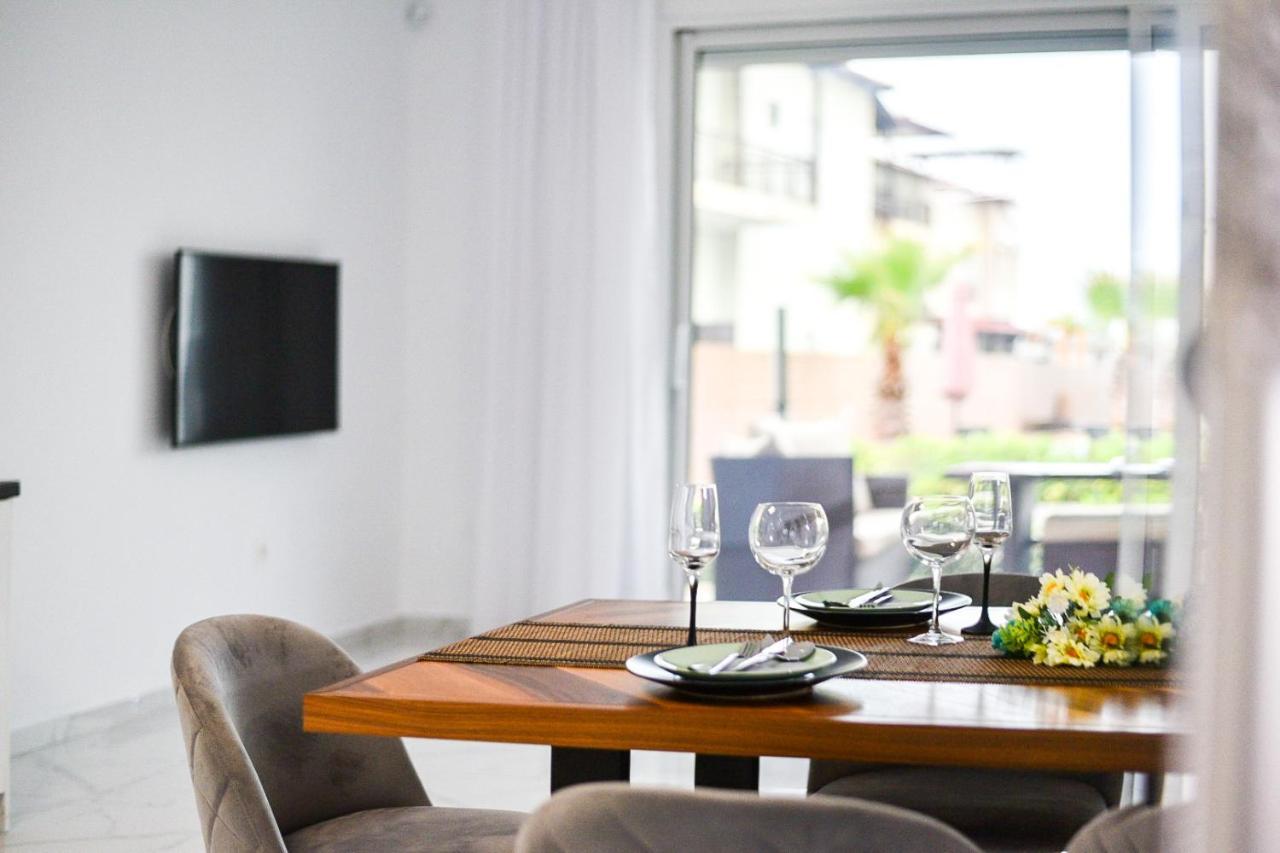 Acrotel Porto Brava Luxury Villas Ormos Panagias Bagian luar foto
