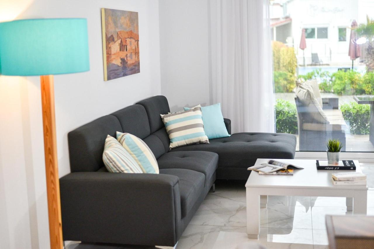Acrotel Porto Brava Luxury Villas Ormos Panagias Bagian luar foto