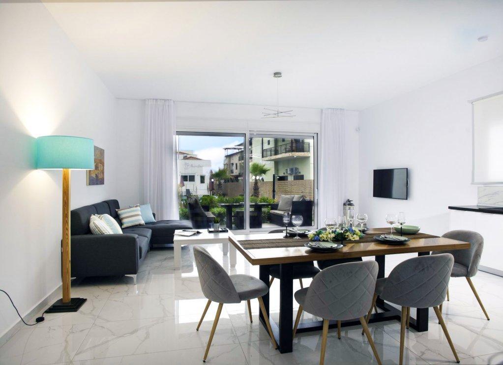 Acrotel Porto Brava Luxury Villas Ormos Panagias Bagian luar foto