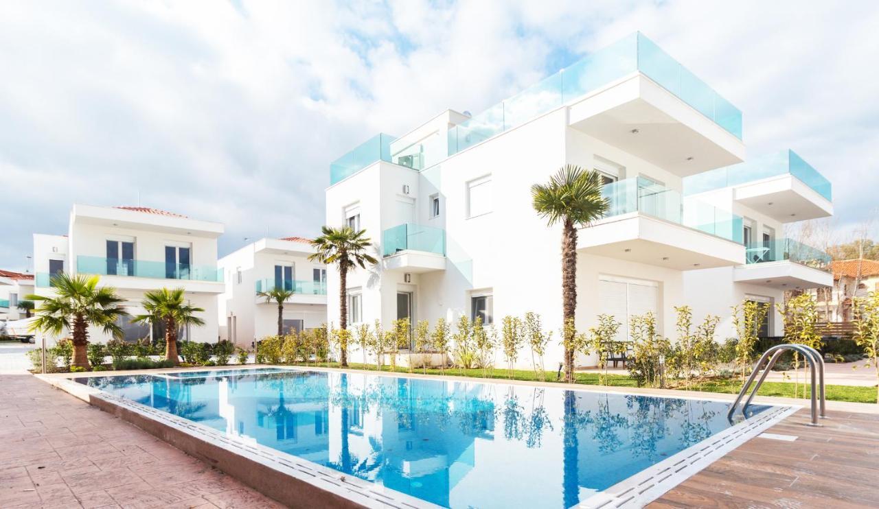 Acrotel Porto Brava Luxury Villas Ormos Panagias Bagian luar foto